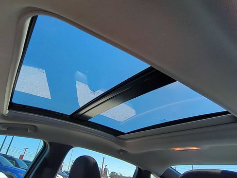 Used 2024 Chevrolet Malibu LT image 19