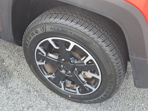 Certified 2023 Jeep Renegade Latitude image 9