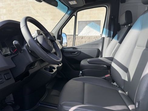 New 2025 Mercedes-Benz Sprinter 2500 image 11