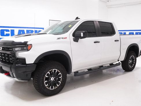 Used 2024 Chevrolet Silverado 1500 ZR2 w/ Technology Package AWD/4WD image 8