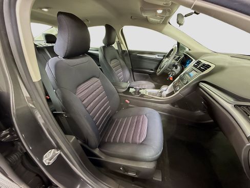 Used 2016 Ford Fusion SE image 28