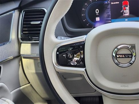 Certified 2025 Volvo XC90 T8 Plus w/ Protection Package Premier image 31