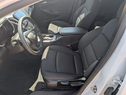 Used 2024 Chevrolet Malibu LS FWD image 14