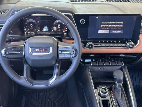 New 2026 GMC Canyon AT4 AWD/4WD image 14