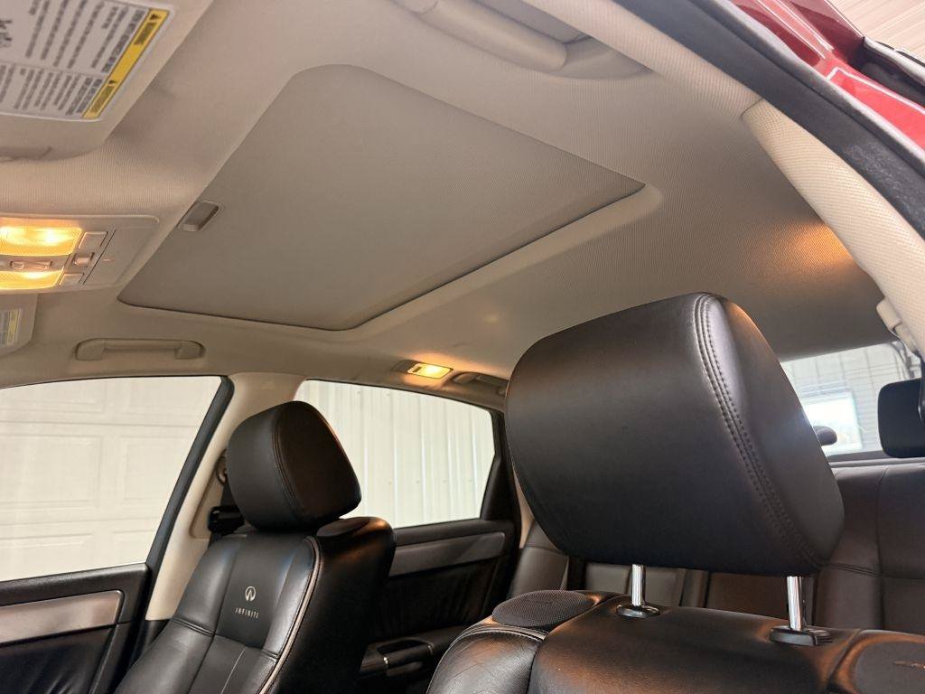 Used 2007 INFINITI M45 Sport w/ Technology Pkg RWD image 13