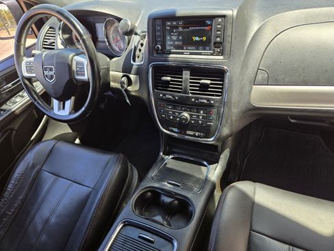 Used 2019 Dodge Grand Caravan GT FWD image 13