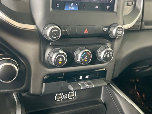 Used 2022 RAM 1500 Big Horn image 15