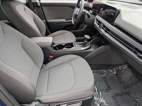 Used 2025 Kia K4 FWD image 26