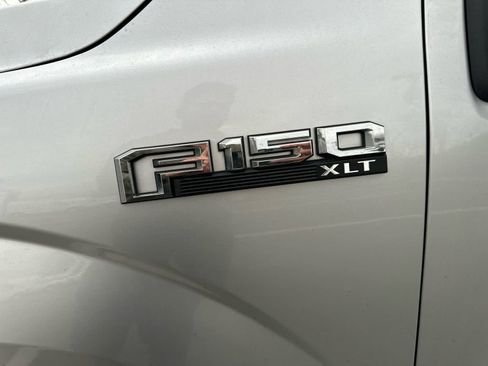 Used 2016 Ford F150 XLT w/ Equipment Group 302A Luxury image 4