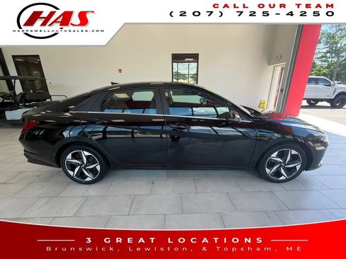 Used 2023 Hyundai Elantra Limited w/ Cargo Package FWD image 7