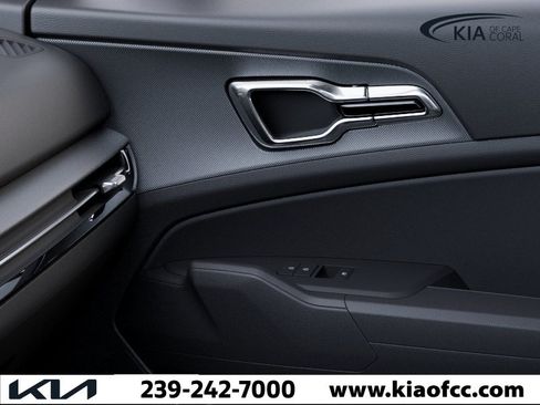 New 2026 Kia Sportage LX w/ LX Convenience Package FWD image 25