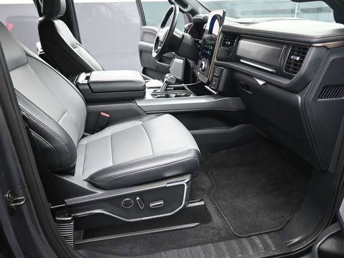 Used 2023 Ford F150 Lightning Lariat image 15