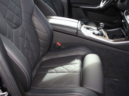 Used 2023 BMW X5 sDrive40i w/ Parking Assistance Package image 28