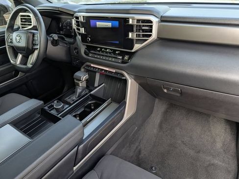 Used 2025 Toyota Sequoia SR5 AWD/4WD image 35