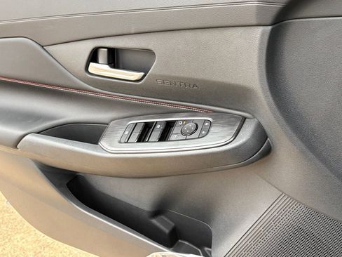 New 2026 Nissan Sentra SR image 17
