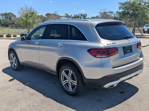 Used 2021 Mercedes-Benz GLC 300 w/ Premium Package image 6