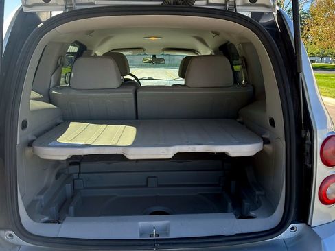 Used 2011 Chevrolet HHR LT FWD image 28