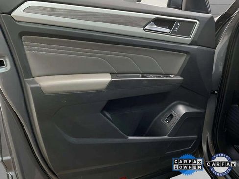 Used 2023 Volkswagen Atlas Cross Sport SE w/ Panoramic Sunroof Package image 14
