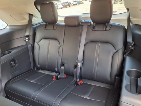 Certified 2024 MAZDA CX-90 3.3 Turbo w/ Select Package image 15