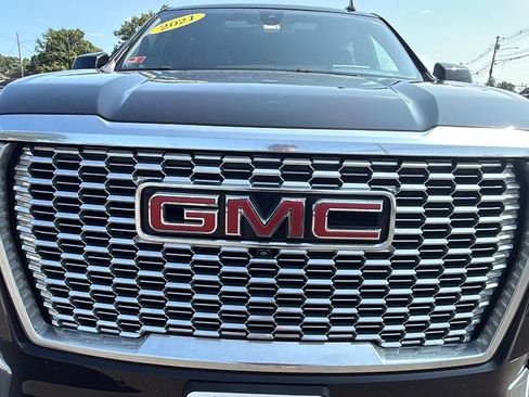 Used 2021 GMC Yukon XL Denali AWD/4WD image 33