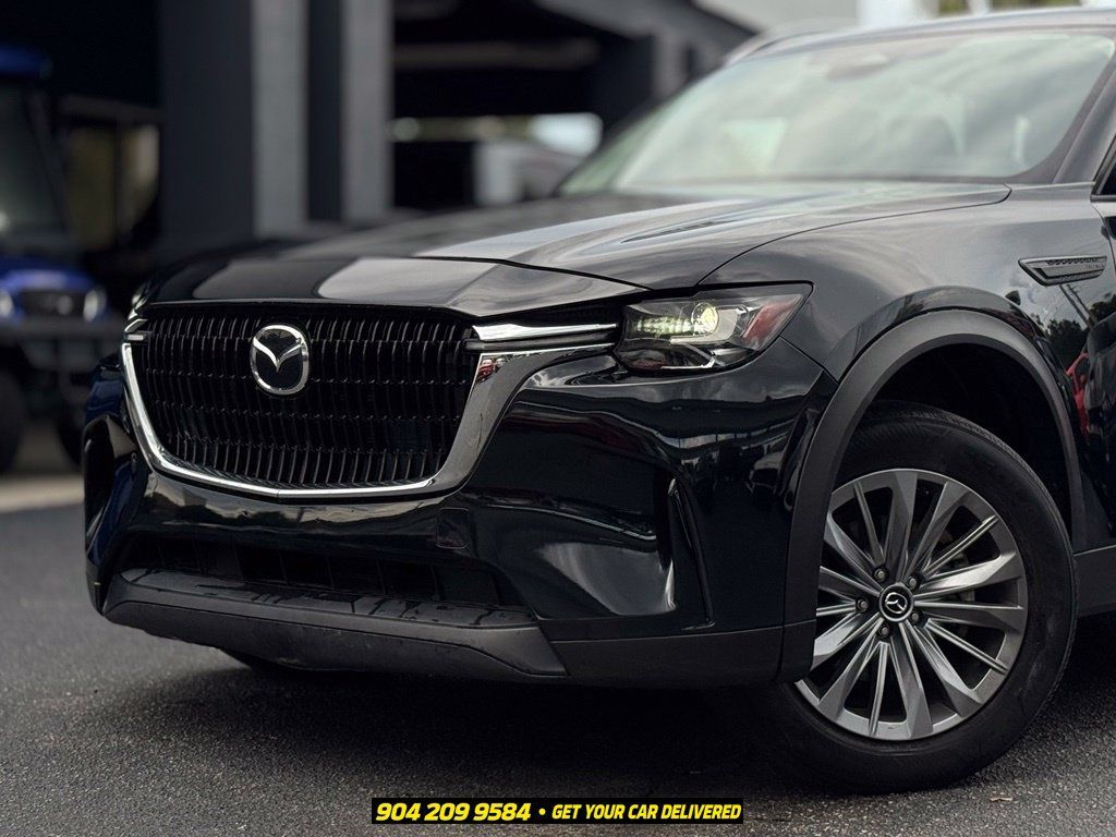 Used 2024 MAZDA CX-90 3.3 Turbo w/ Preferred Plus AWD/4WD image 2
