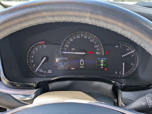 Used 2017 Cadillac XT5 Luxury image 13