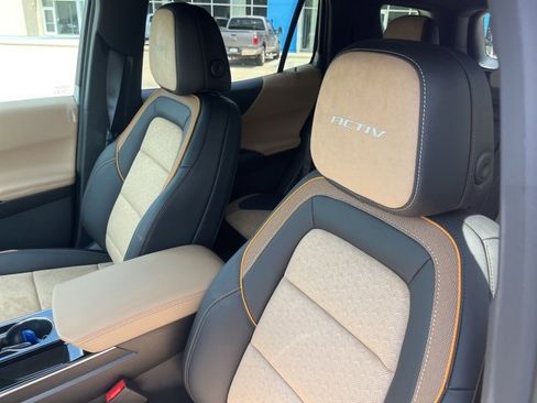 New 2026 Chevrolet Equinox ACTIV w/ Convenience Package III image 17