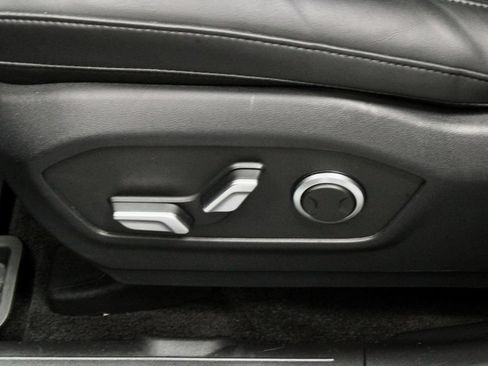 Used 2025 Hyundai Santa Fe SEL FWD image 25
