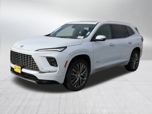 New 2026 Buick Enclave Avenir w/ Super Cruise Package image 3