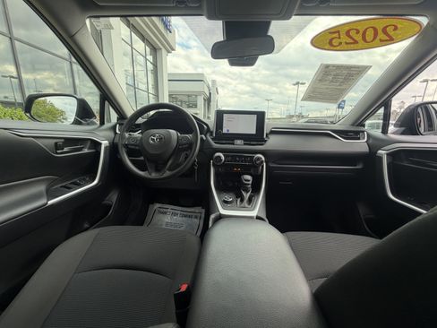 Used 2025 Toyota RAV4 LE image 25