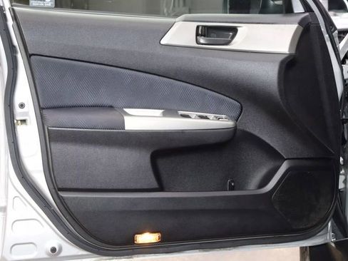 Used 2010 Subaru Forester 2.5X image 17