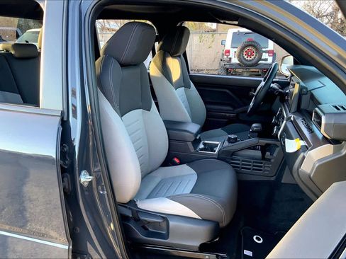 Used 2024 Toyota Tacoma TRD Off-Road image 8