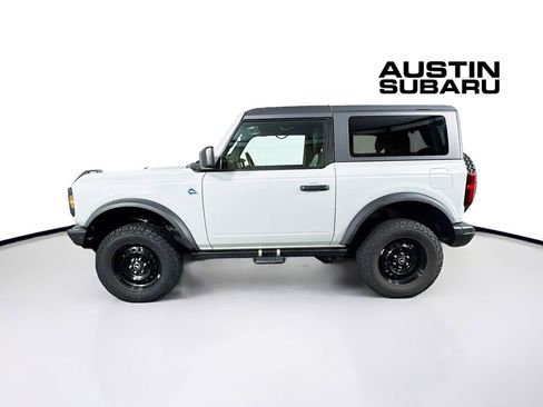 Used 2021 Ford Bronco Black Diamond image 4