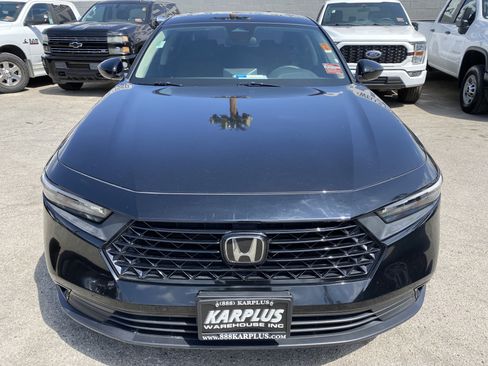 Used 2023 Honda Accord EX image 3