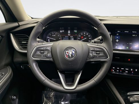 Used 2023 Buick Envision Essence image 12