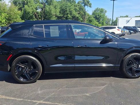 New 2026 Chevrolet Equinox EV RS FWD image 3