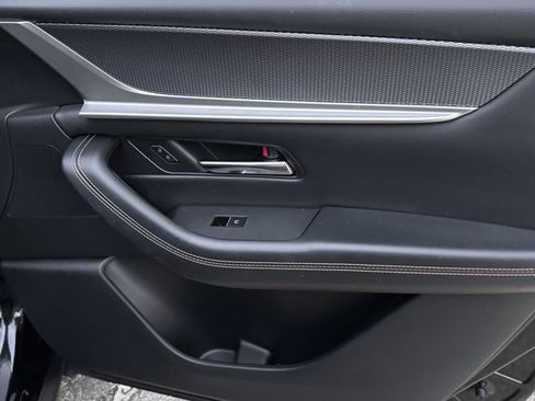 Used 2024 MAZDA CX-90 3.3 Turbo w/ Premium Package image 11