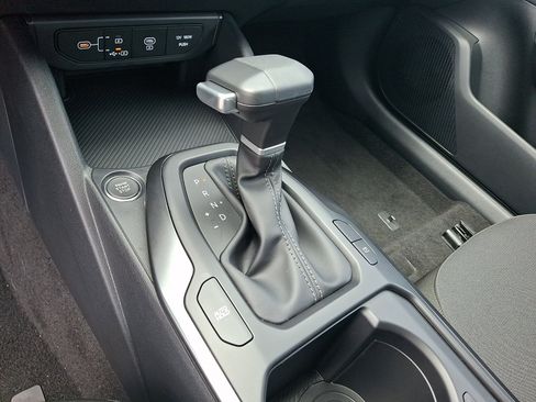 New 2026 Kia K4 FWD image 10