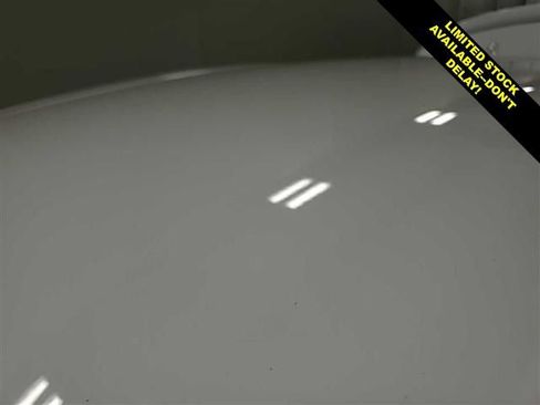 Used 2025 Toyota Camry SE FWD image 13