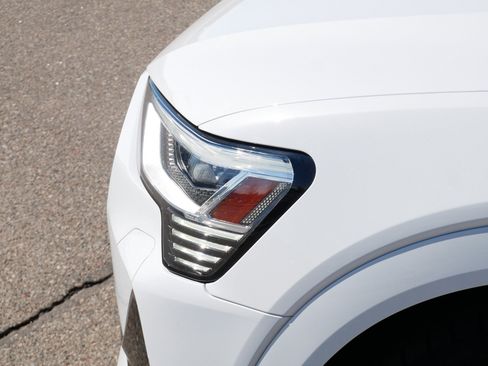 Used 2021 Audi e-tron Premium Plus w/ Premium Plus Package AWD/4WD image 16