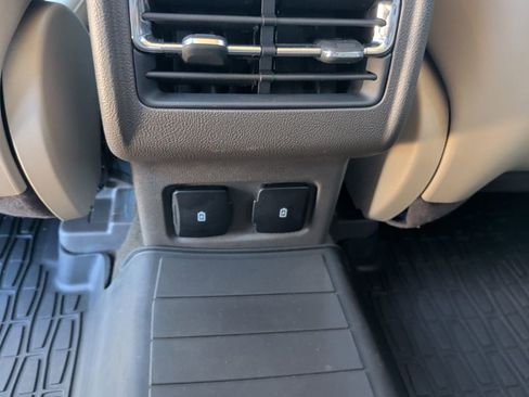 Used 2024 Lincoln Corsair Reserve w/ Equipment Group 201A image 35