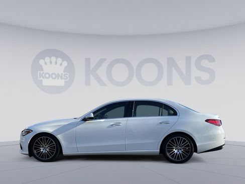 Used 2022 Mercedes-Benz C 300 4MATIC Sedan image 2