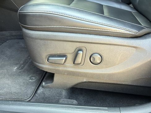 Used 2024 Kia Telluride S w/ S Sunroof Package FWD image 14