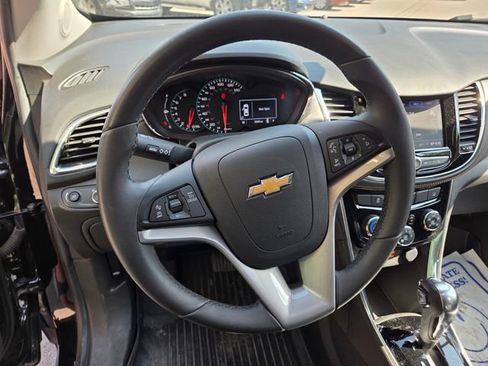 Used 2020 Chevrolet Trax Premier w/ LPO, Cargo Package AWD/4WD image 15