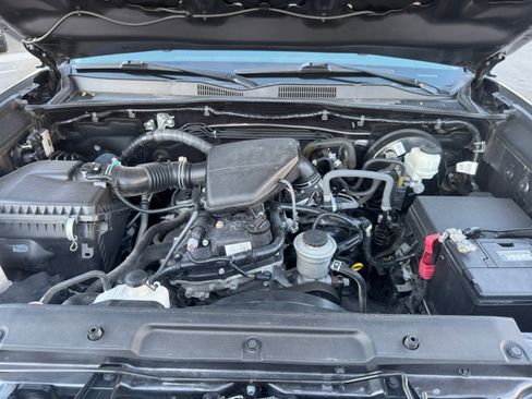 Used 2020 Toyota Tacoma SR w/ SR Convenience Package image 19