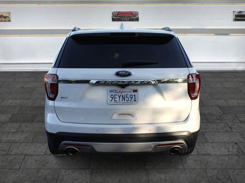 Used 2016 Ford Explorer XLT w/ Equipment Group 202A FWD image 6
