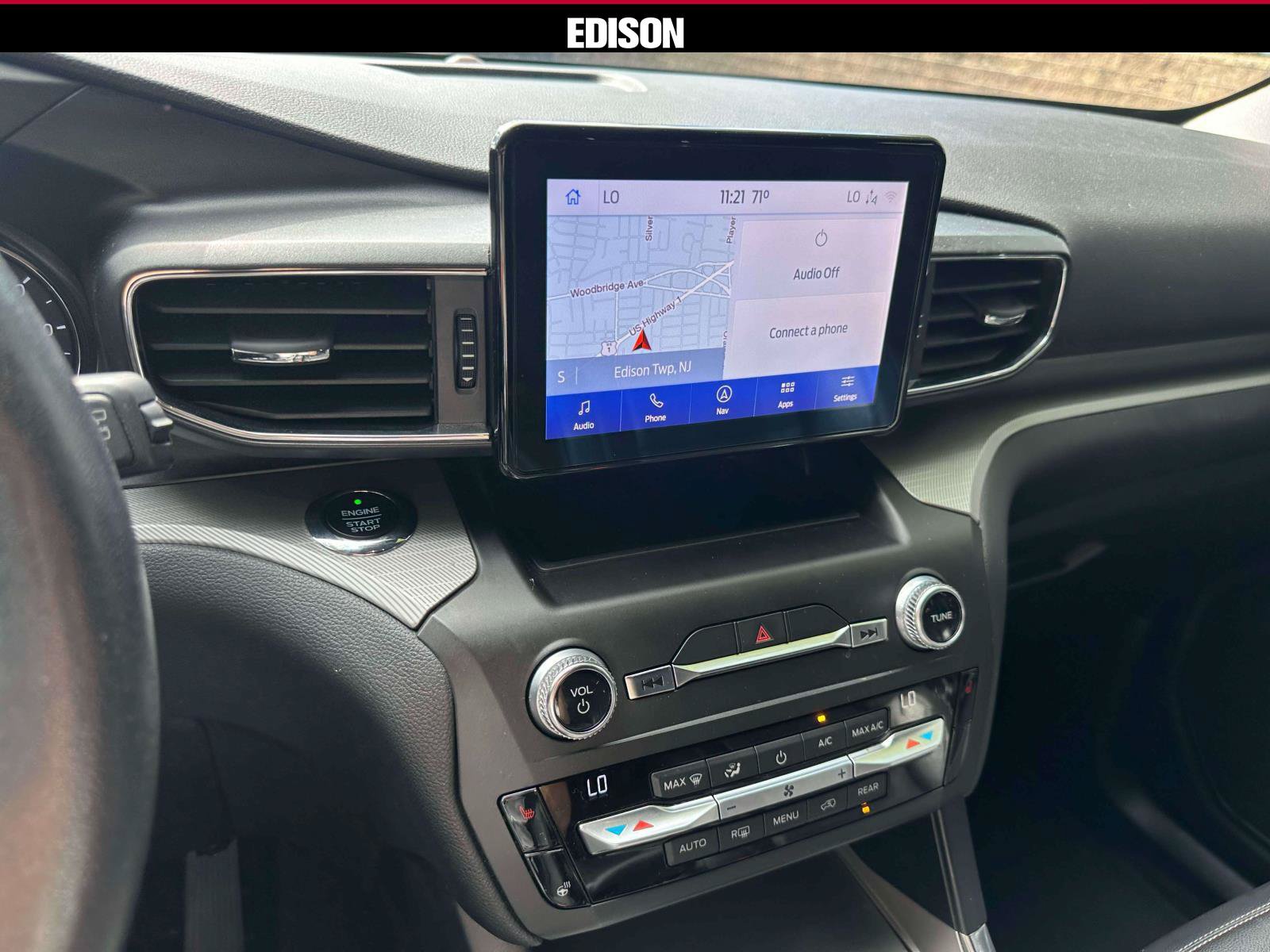 Used 2020 Ford Explorer XLT w/ Equipment Group 202A AWD/4WD image 29