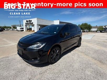 Used 2019 Chrysler Pacifica Touring-L Plus w/ Advanced Safetytec Group