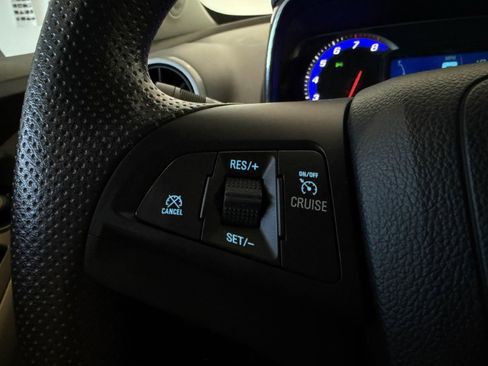 Used 2015 Chevrolet Trax LT w/ LPO, Protection Package FWD image 28