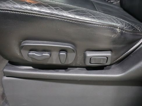 Used 2015 Nissan Armada Platinum w/ 2nd Row Captain Seat Package AWD/4WD image 13